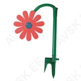 "Craizy daisy" dancing sprinkler